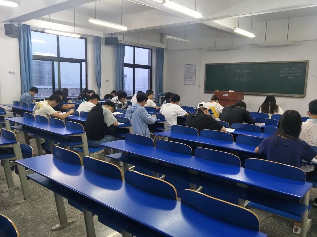 大连理工大学学历